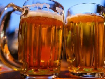 У львівській фан-зоні обіцяють 100 келихів пива за кожен гол у ворота Росії