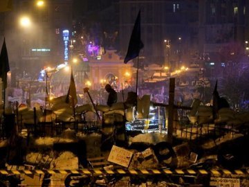 Нові барикади Євромайдану. ФОТО