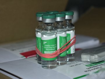 Волинь отримала першу партію вакцини проти COVID-19