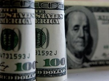 Експерти обіцяють девальвацію гривні до 9,5 за долар