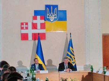 Порошенко в Луцьку розповідав про європерспективи України