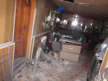 У Дебальцевому розстріляли волонтерський центр з «Градів», є жертви. ФОТО