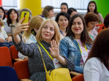 Вільна ініціатива, прогресивні думки та незалежність: вперше у Луцьку – (не)конференція педагогів. ФОТО