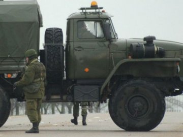 У Криму українські солдати заблоковані без води і їжі