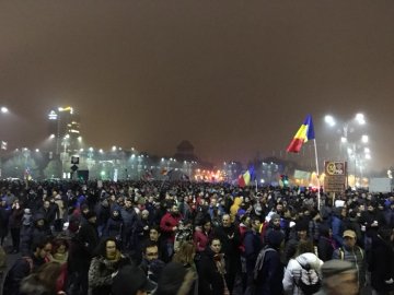 У столиці Румунії - величезний мітинг проти корупції