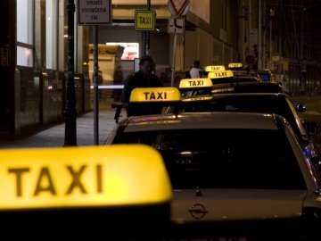 Мінфін обслуговуватиме таксі за 4,7 мільйонів