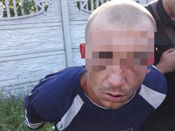На Дніпропетровщині злочинець-рецидивіст зґвалтував 10-річну дівчинку