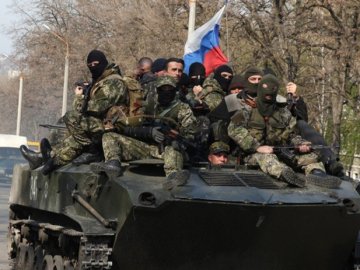 Російські окупанти кличуть на військову службу колишніх зеків та наркозалежних