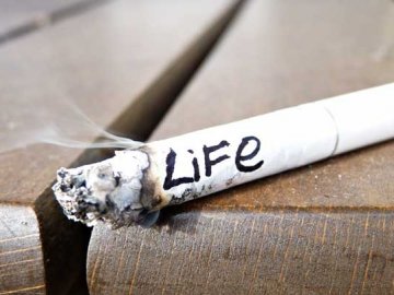 Навіть одна цигарка – смертельна: розвіяли міф про куріння