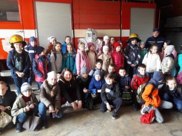 Волинські рятувальники провели екскурсію пожежною частиною для учнів 