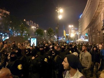 На Майдані - масова бійка. ФОТО