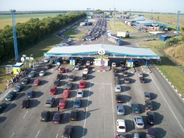 Як  купити закордонний автомобіль та перевезти в Україну 