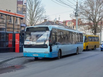 У Луцьку на маршрут №9 вийшли нідерландські автобуси
