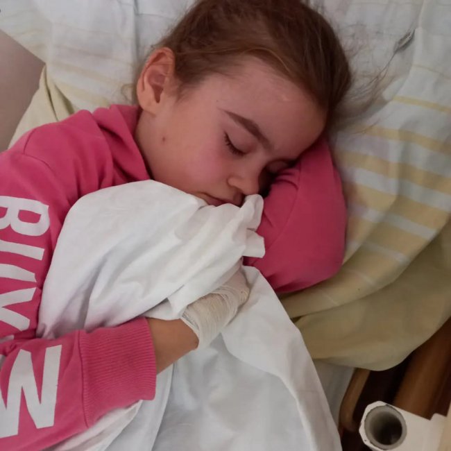 Маленька волинянка бореться із раком крові: потрібна допомога