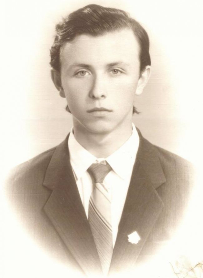 Бути студентом: відомі волиняни показали світлини університетських часів