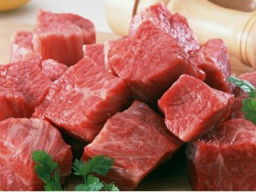 В Україну заборонили ввозити польську яловичину через загрозу сказу