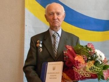 Янукович нагородив ветерана з Волині