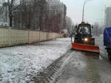 Волинські дорожники прозвітували, як прибирали дороги від снігу