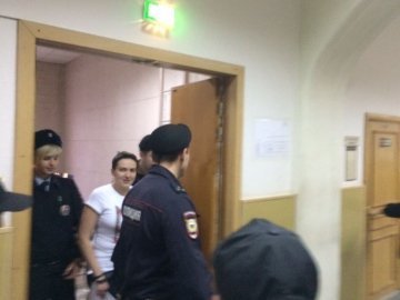 У Москві судять Надію Савченко. ФОТО
