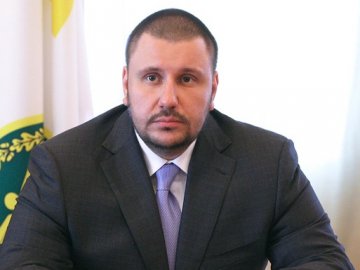 В Україні на екс-міністра завели справу про держзраду
