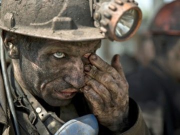 Волинським шахтарям допоможе тільки уряд Яценюка, - Карпомиз