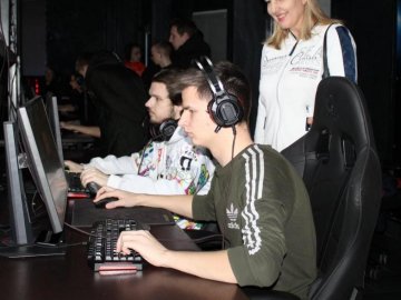 Студенти двох найбільших вишів Волині «рубалися» у «Counter-Strike». ФОТО