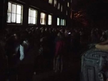 У Луцьку вночі евакуювали студентів із гуртожитку