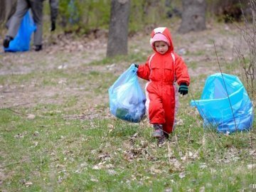 У Луцьку - «екологічний квартал» масштабного прибирання та благоустрою  міста