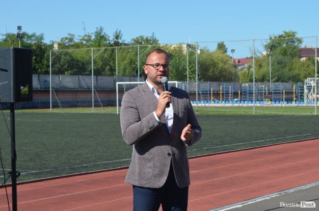 Волинським чемпіонам до Дня спорту подарували три квартири. ФОТО