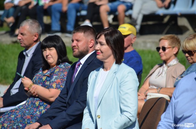 Волинським чемпіонам до Дня спорту подарували три квартири. ФОТО