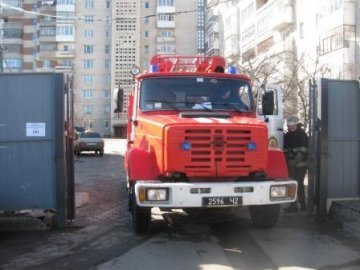 У Луцьку одну пательню їхали гасити три пожежні машини