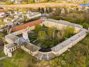 Два міністри взяли  патронат над відродженням волинського замку Радзівілів 