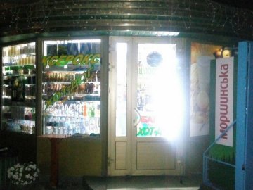 Луцькі крамниці «погоріли» на нічній торгівлі спиртним
