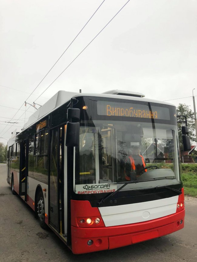 З наступного тижня у Луцьку курсуватимуть нові тролейбуси. ФОТО