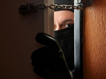 За крадіжку з дачного будинку злодіям загрожує до 6 років ув'язнення