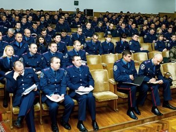 В Україні стартувала переатестація працівників міліції