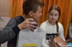 Фіналісти конкурсу «Обличчя Інвесора» отримали подарунки від компанії. ФОТО*