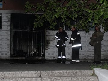У Дніпропетровську спалили офіс Царьова. ФОТО