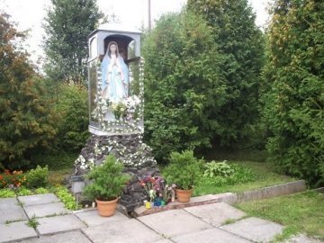Біля Берестечка відновили статую Божої Матері 