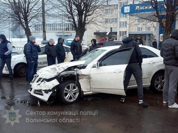 Прокуратура взяла під контроль розслідування резонансної аварії в Луцьку