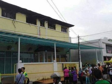 Пожежа у Малайзії: загинуло 25 учнів з вчителями
