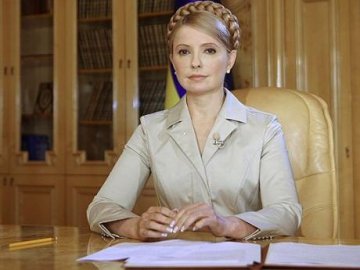 Волинян «годували» привітаннями Тимошенко 12 разів на день?