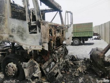 «Догоряло в мене на очах»: голова Підгайцівської ОТГ розповів, хто підпалив автомобілі