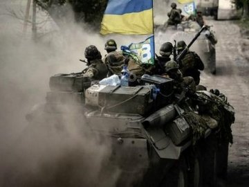 Українські військові готуються до бойових дій