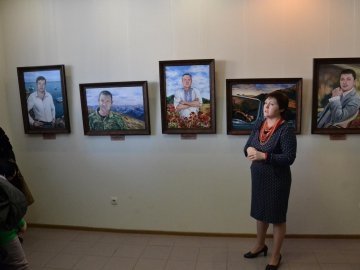 «Невидима варта»: у Луцьку –  виставка на честь загиблих у війні працівників СБУ