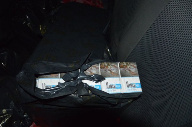 У Ковелі затримали набитий контрабандними сигаретами автомобіль. ФОТО