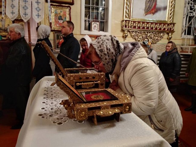 У селі на Волині помолилися перед мощами трьох святих. ФОТО