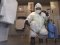 Прощання заборонено: влада Китаю спалюватиме тіла померлих від коронавірусу у спецкрематоріях