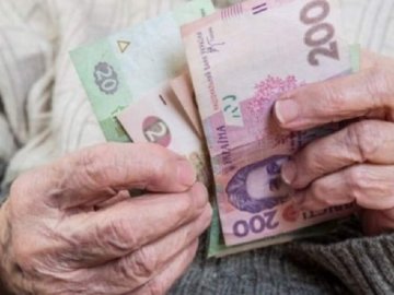 Половина українських пенсіонерів отримує від держави менше трьох тисяч гривень