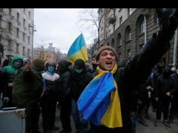 Активісти вийшли на Майдан з вимогою звільнити Генпрокурора